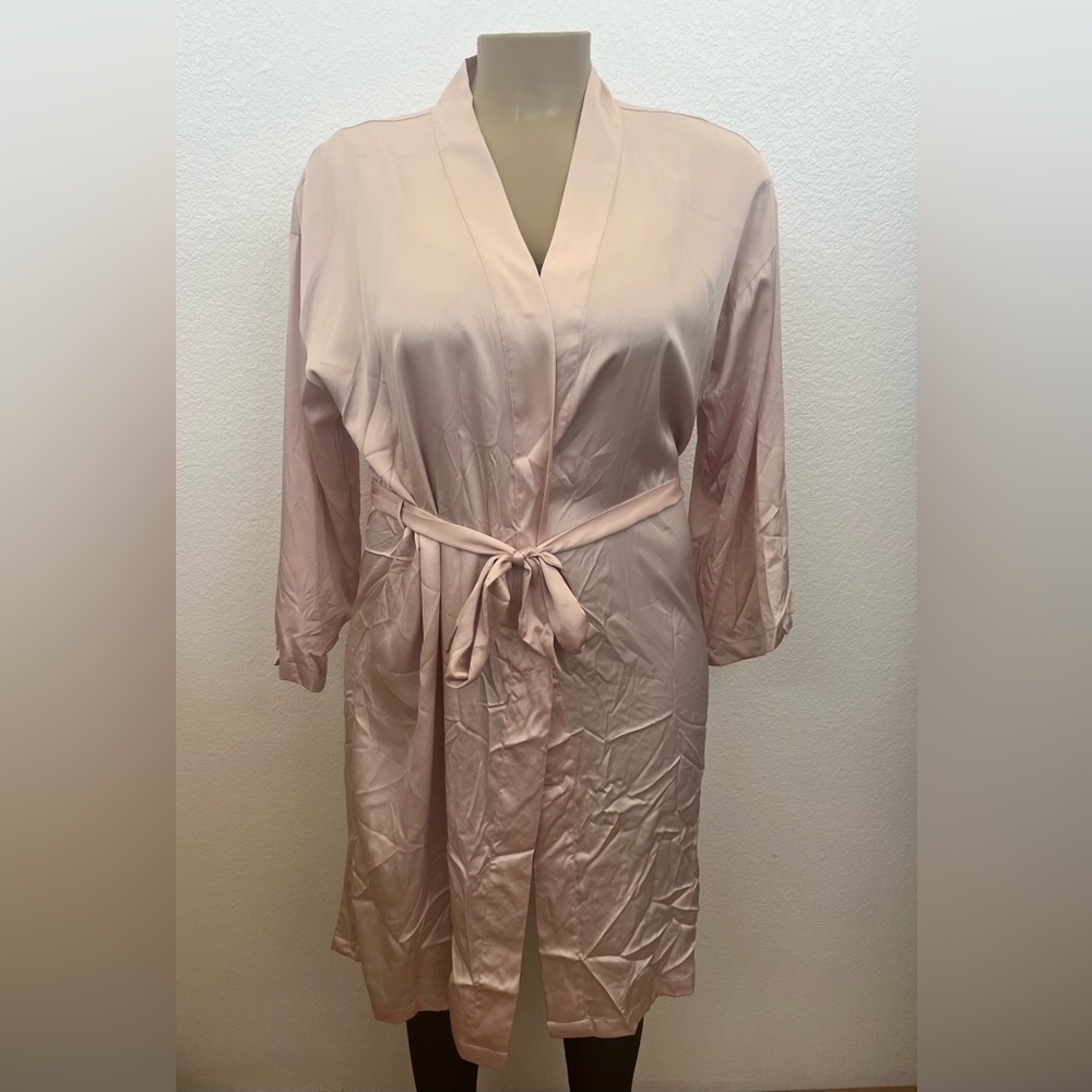 Victoria’s Secret Light‎ Pink Satin Robe.